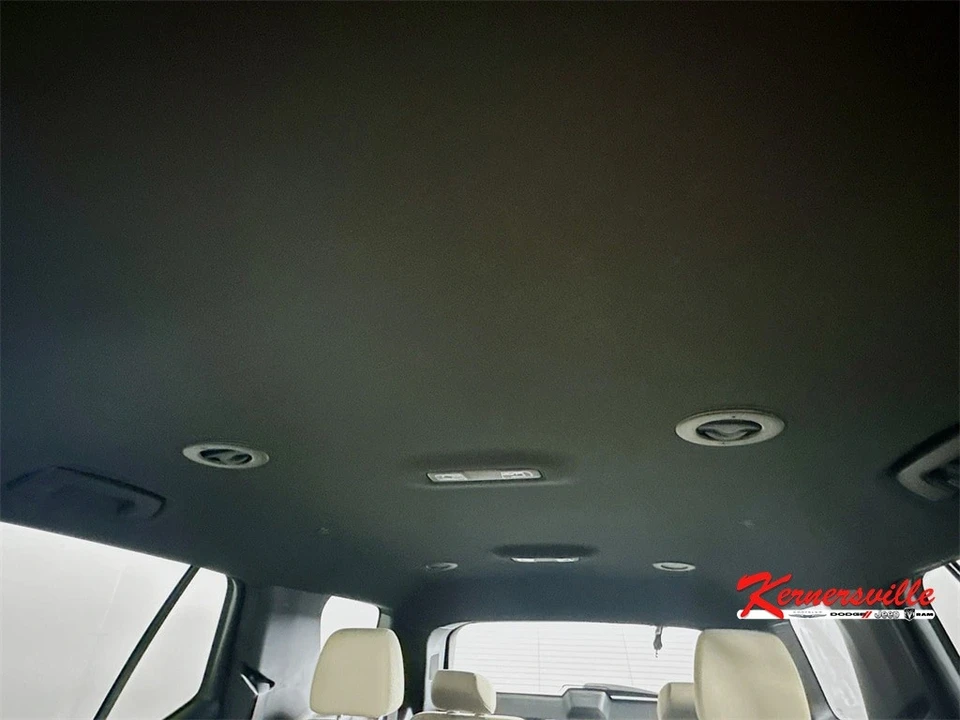 2022 Chevrolet Traverse - Image 20 of 21