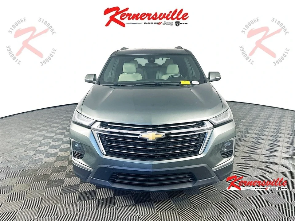 2022 Chevrolet Traverse - Image 2 of 21