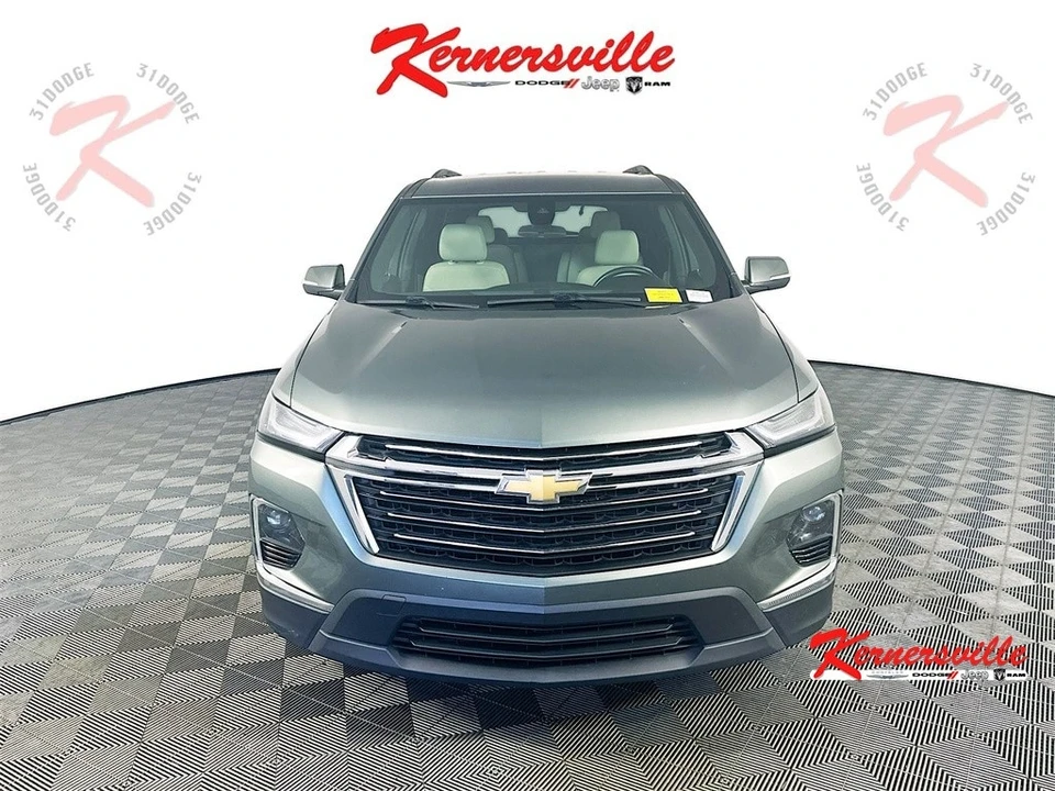 2022 Chevrolet Traverse - Image 2 of 12