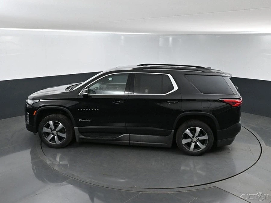 2022 Chevrolet Traverse - Image 4 of 11