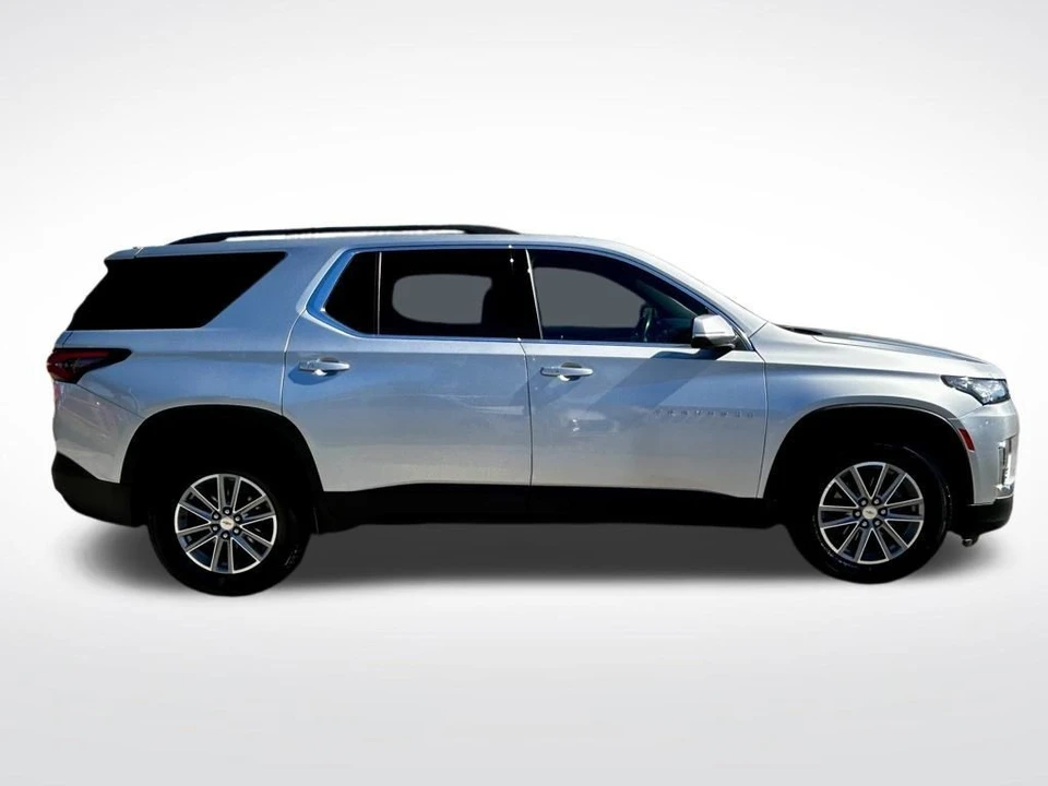 2022 Chevrolet Traverse - Image 7 of 12