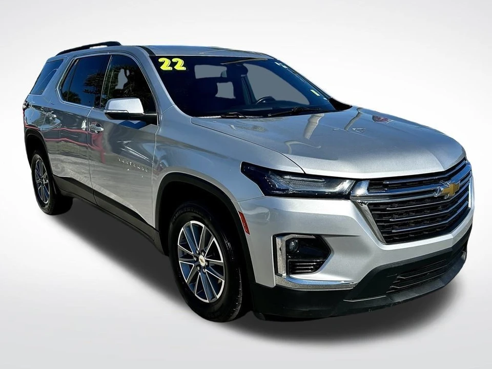 2022 Chevrolet Traverse - Image 2 of 12