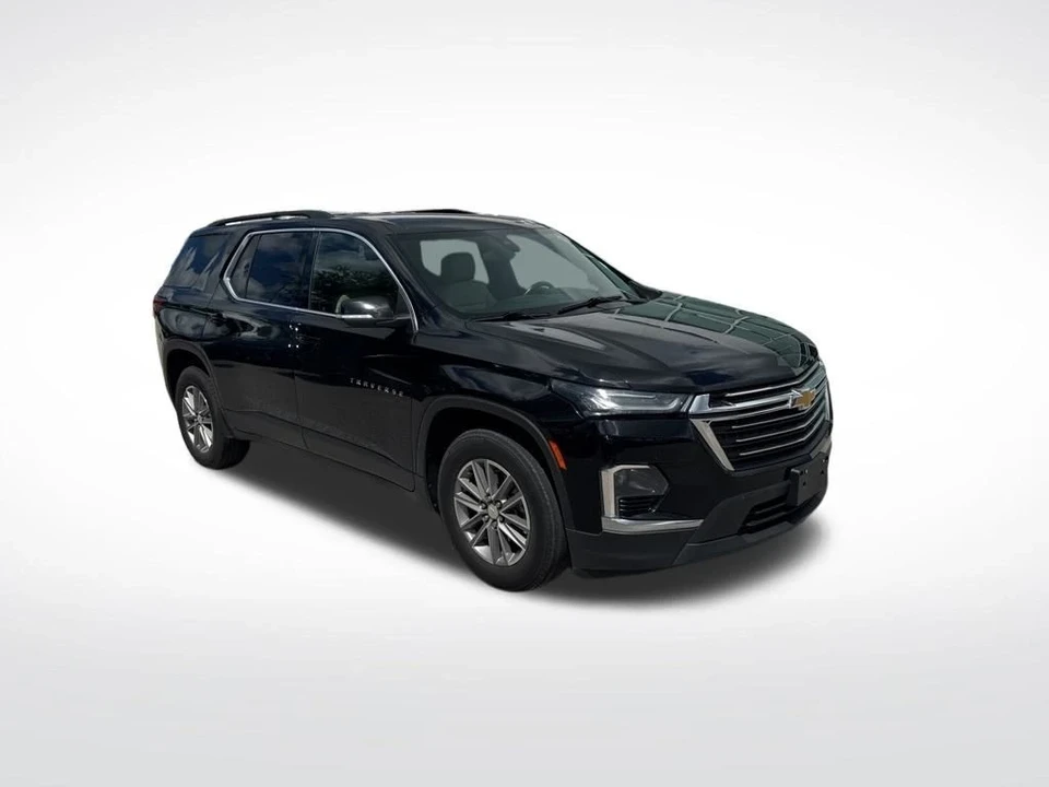 2022 Chevrolet Traverse - Image 2 of 12