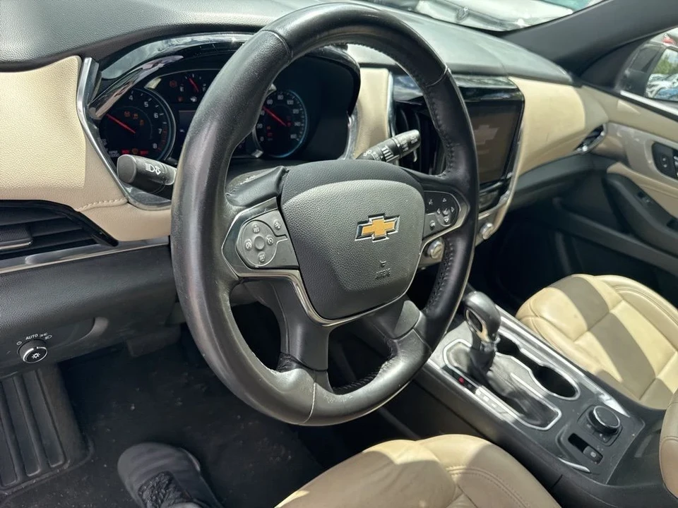 2022 Chevrolet Traverse - Image 11 of 12