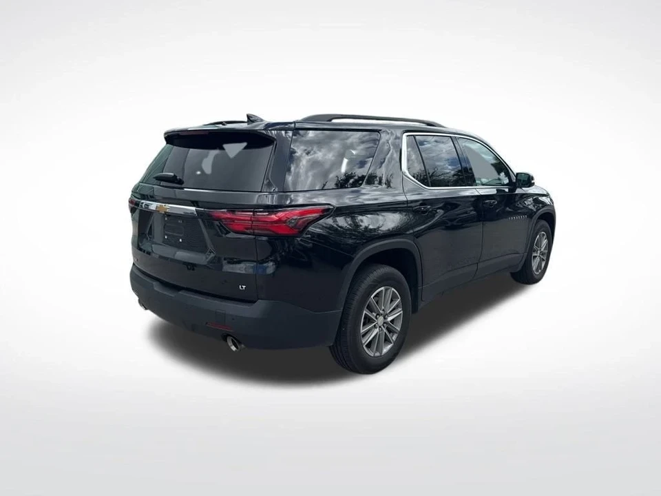 2022 Chevrolet Traverse - Image 5 of 12