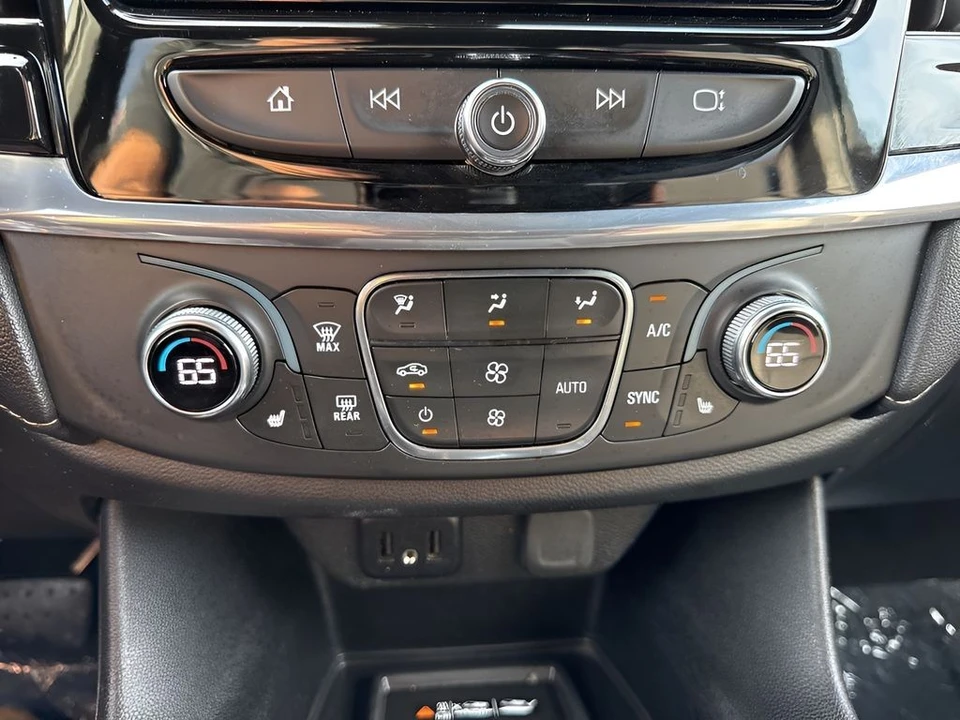 2022 Chevrolet Traverse - Image 19 of 21