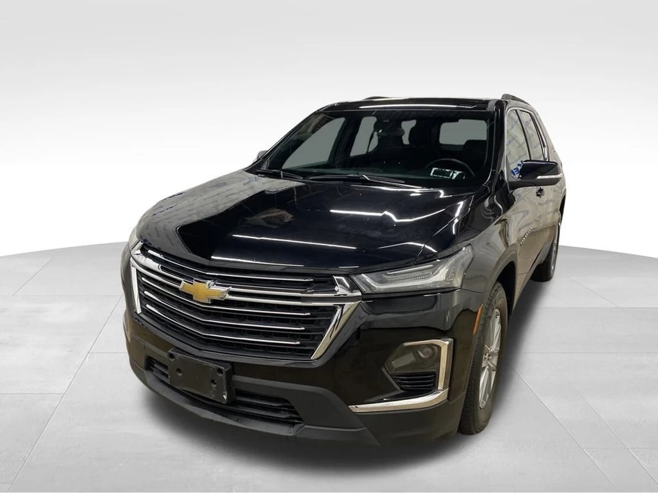 2022 Chevrolet Traverse - Image 2 of 12