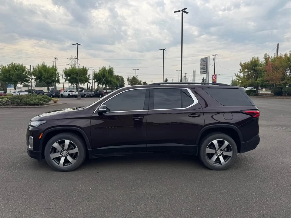 2022 Chevrolet Traverse - Image 3 of 10