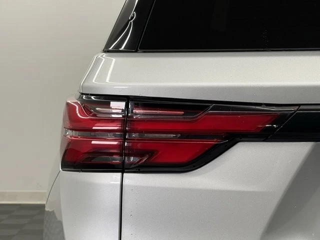 2022 Chevrolet Traverse - Image 9 of 12