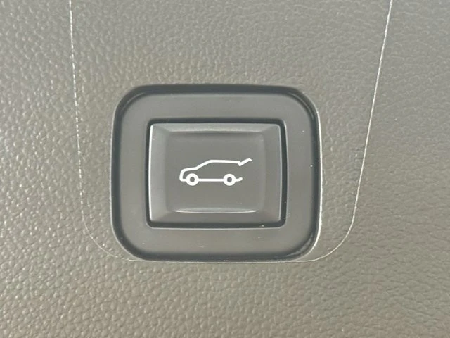 2022 Chevrolet Traverse - Image 12 of 12