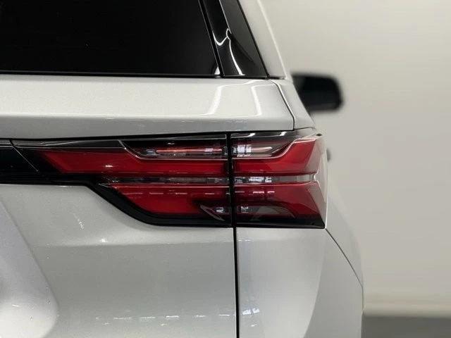 2022 Chevrolet Traverse - Image 7 of 12
