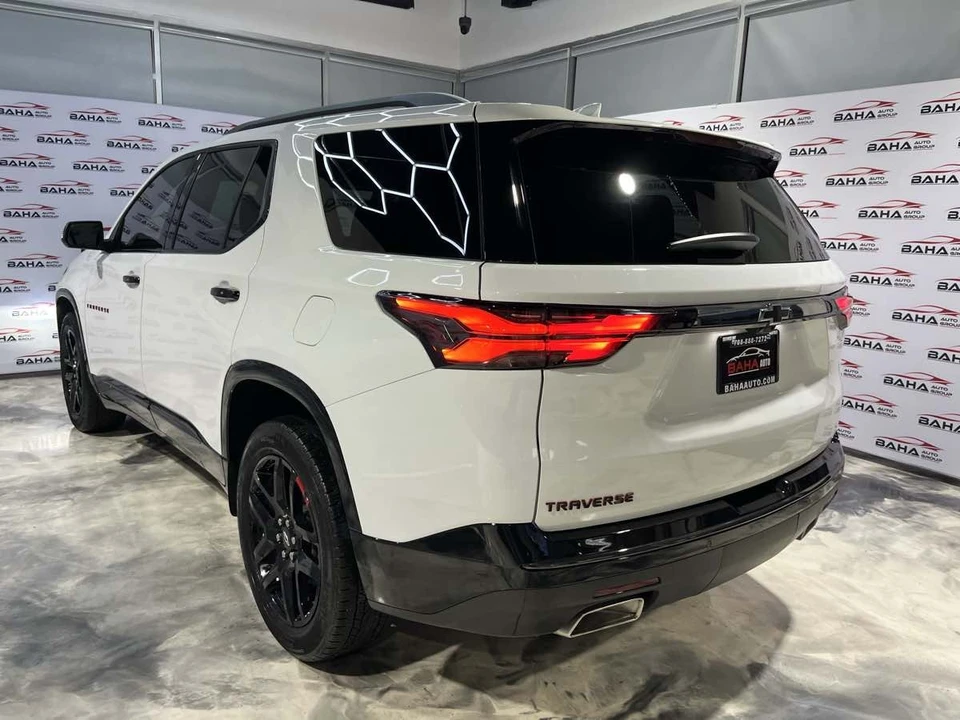 2022 Chevrolet Traverse - Image 10 of 21