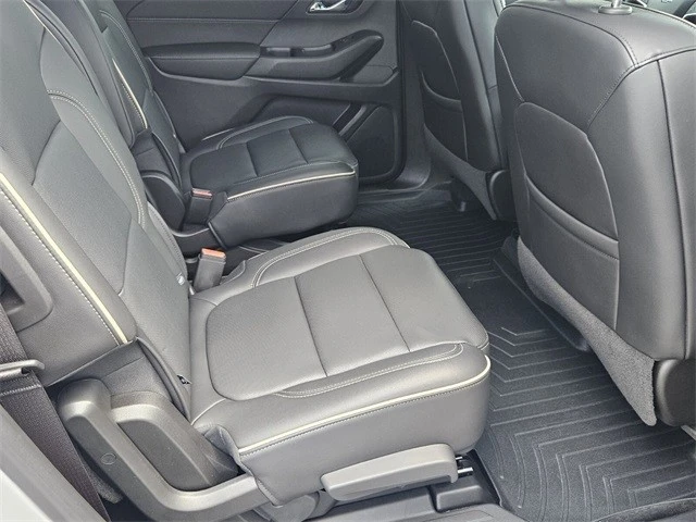 2022 Chevrolet Traverse - Image 15 of 21