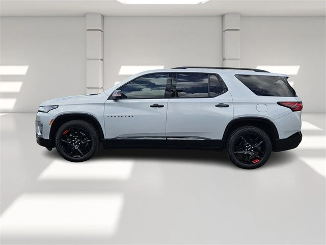 2022 Chevrolet Traverse - Image 2 of 21