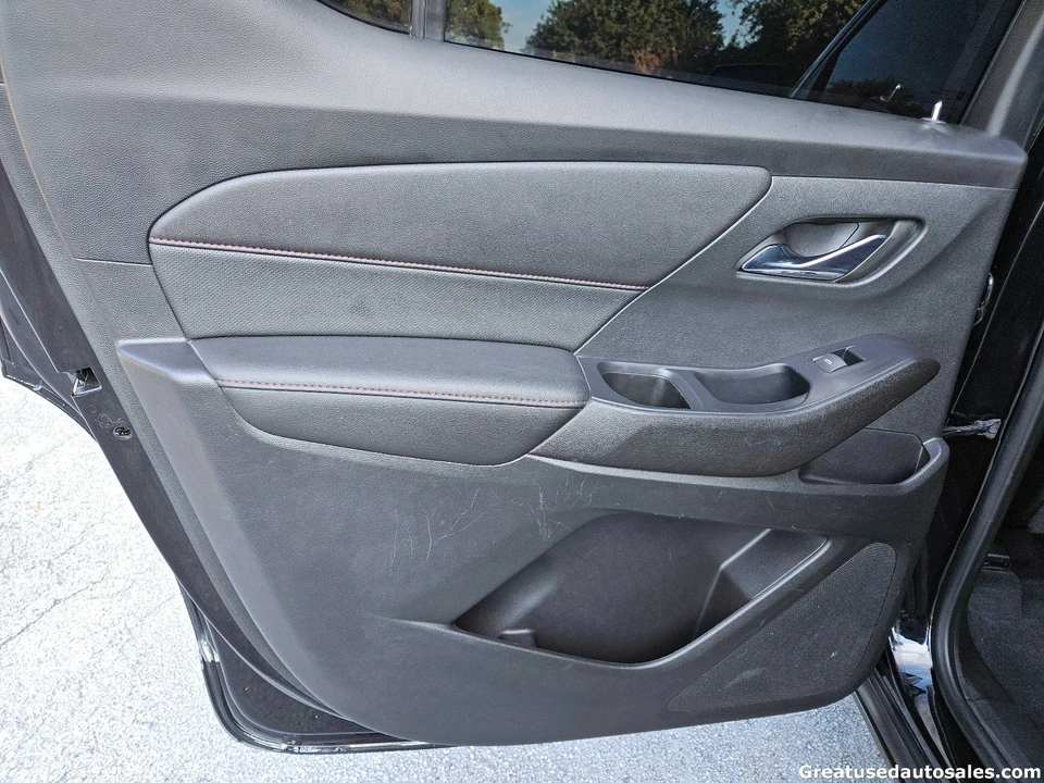 2022 Chevrolet Traverse - Image 13 of 21