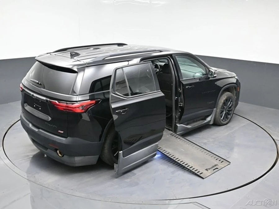 2022 Chevrolet Traverse - Image 4 of 9