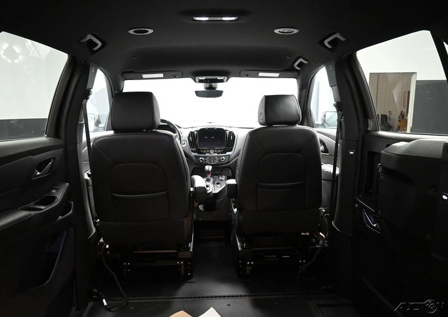 2022 Chevrolet Traverse - Image 9 of 9