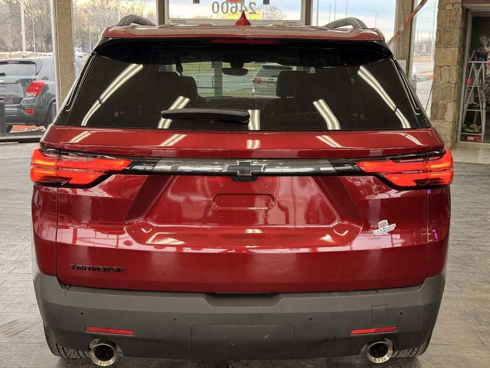 2022 Chevrolet Traverse - Image 12 of 21