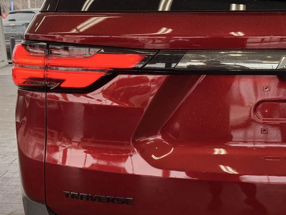 2022 Chevrolet Traverse - Image 17 of 21