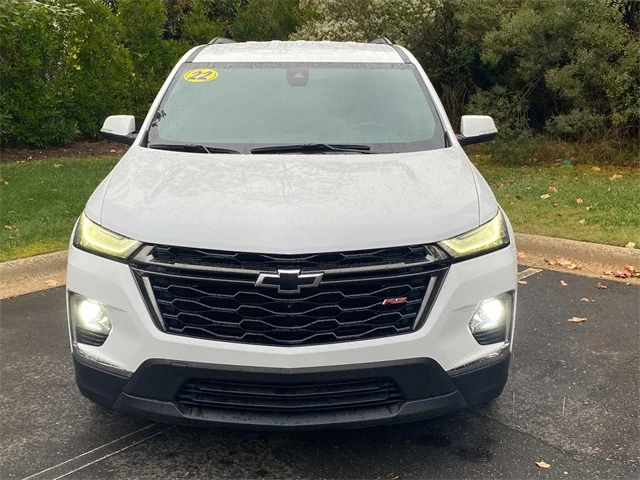 2022 Chevrolet Traverse - Image 2 of 18