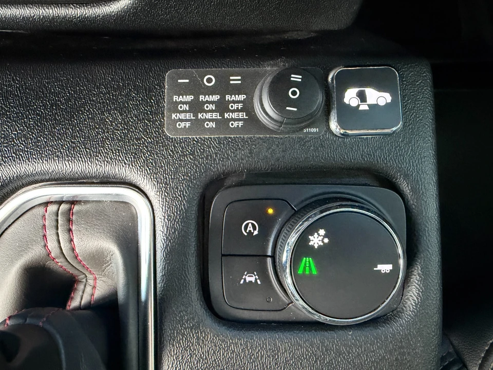 2022 Chevrolet Traverse - Image 18 of 21