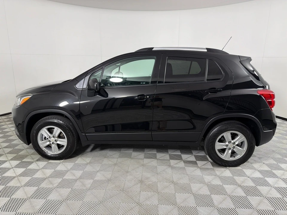 2022 Chevrolet Trax - Image 8 of 21