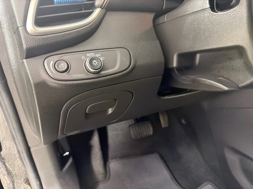 2022 Chevrolet Trax - Image 12 of 21