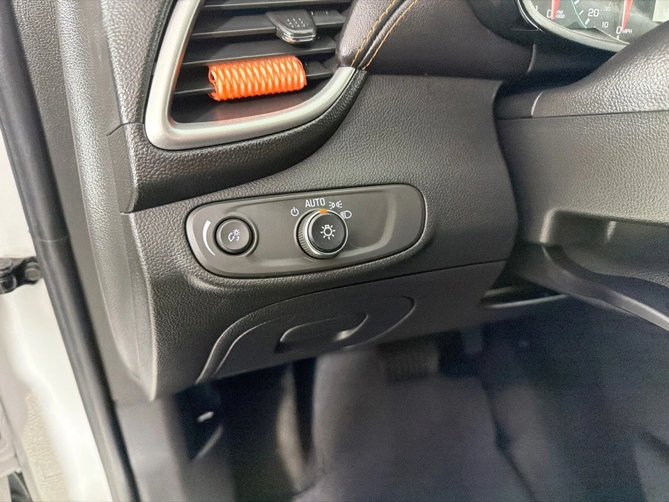 2022 Chevrolet Trax - Image 12 of 21