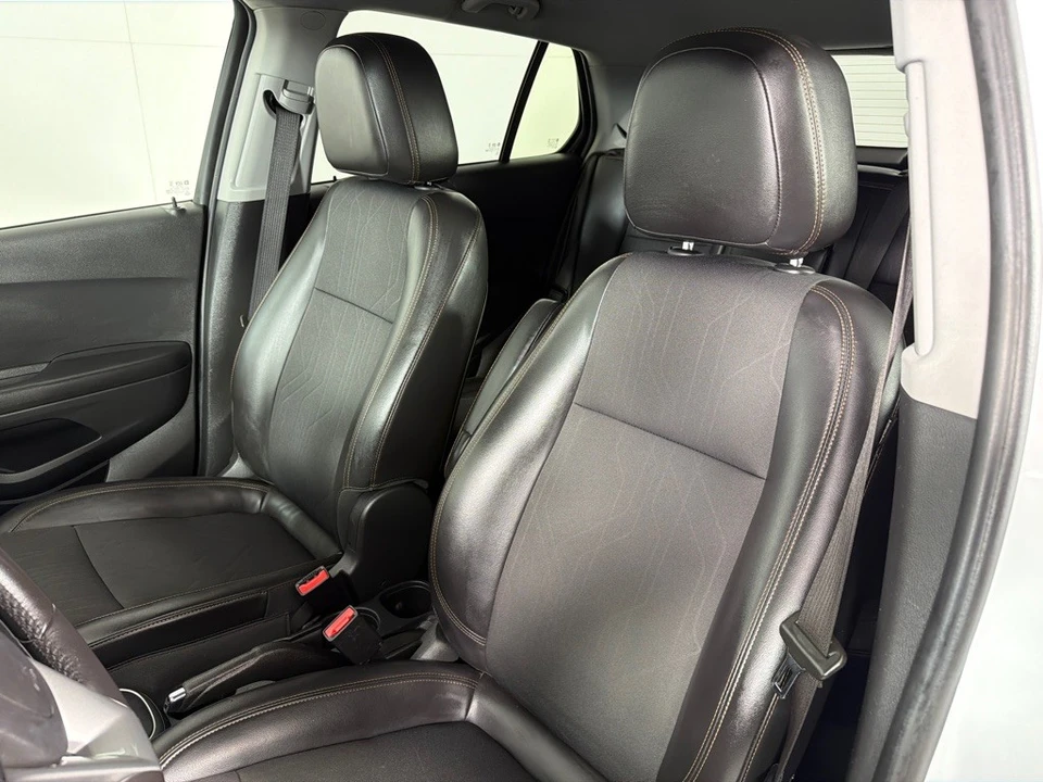 2022 Chevrolet Trax - Image 11 of 21
