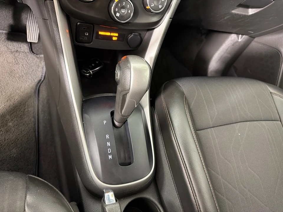 2022 Chevrolet Trax - Image 17 of 21