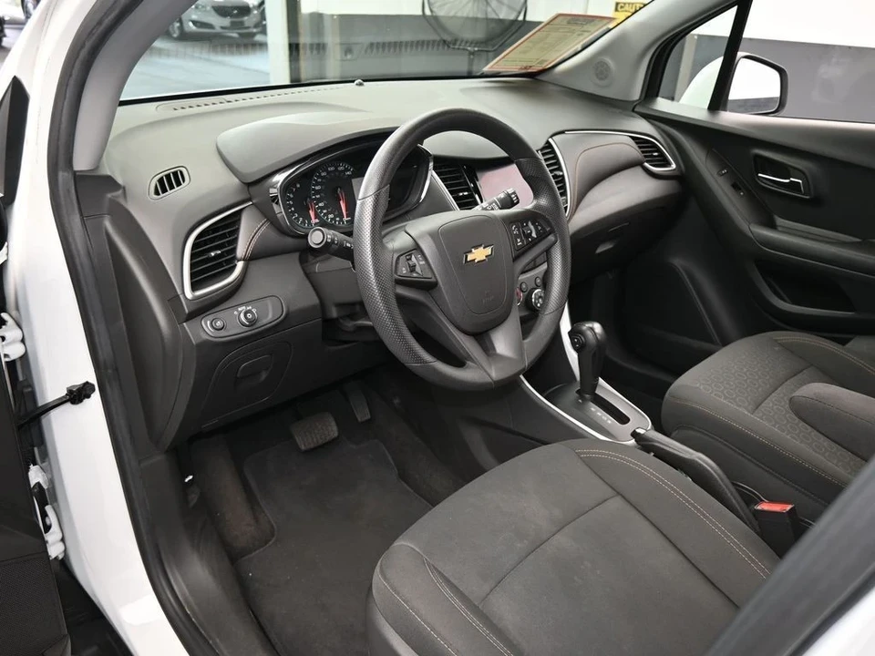 2022 Chevrolet Trax - Image 10 of 12