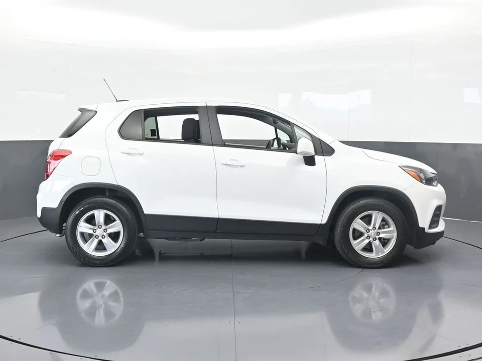 2022 Chevrolet Trax - Image 7 of 12
