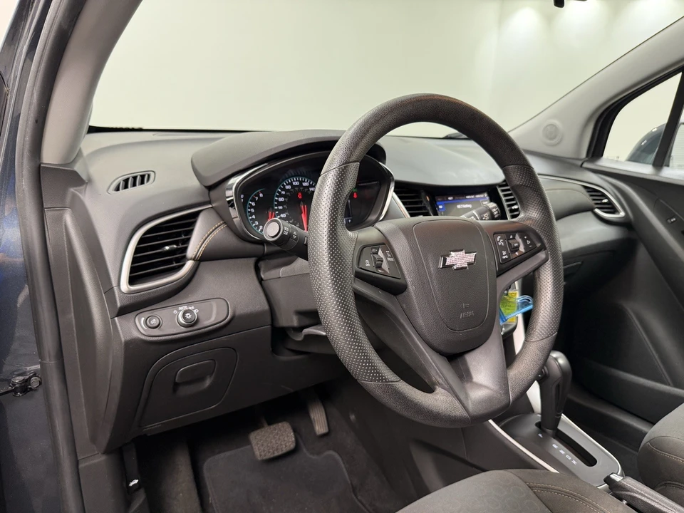 2022 Chevrolet Trax - Image 11 of 21