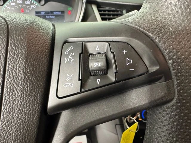 2022 Chevrolet Trax - Image 16 of 21