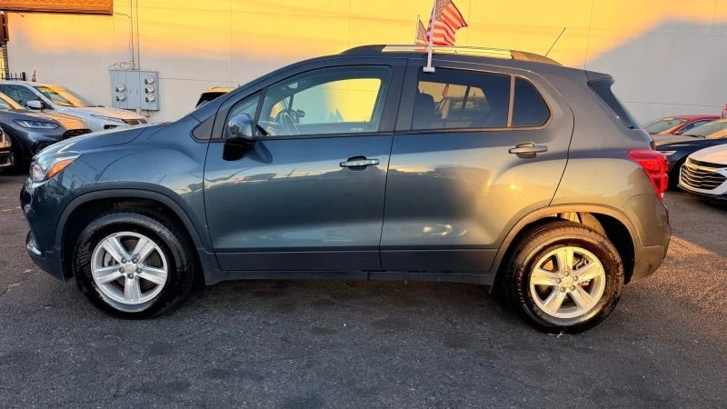 2022 Chevrolet Trax - Image 10 of 12