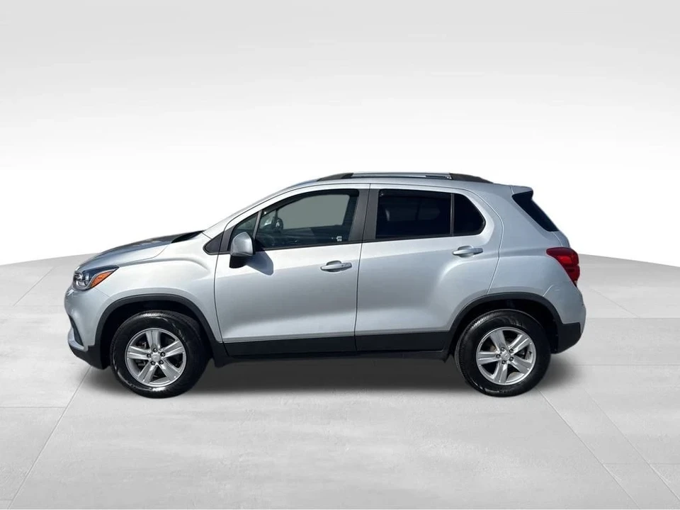 2022 Chevrolet Trax - Image 2 of 12