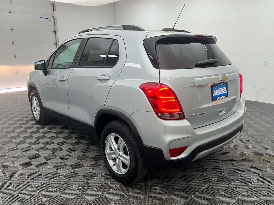 2022 Chevrolet Trax - Image 11 of 12