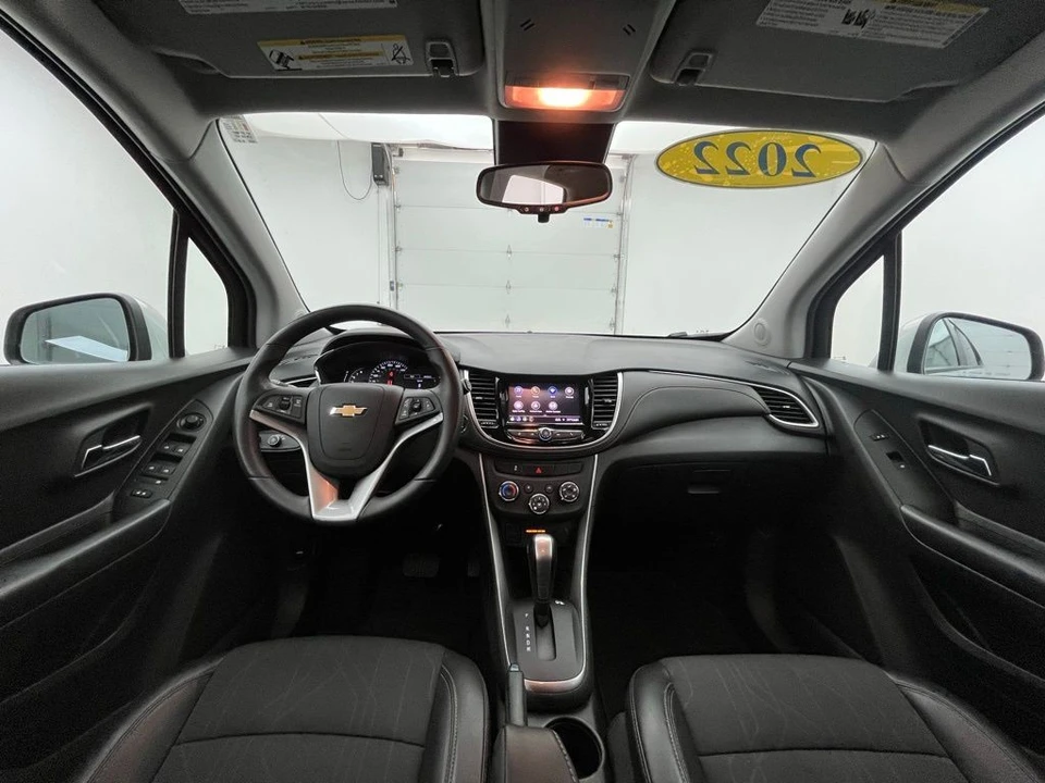 2022 Chevrolet Trax - Image 2 of 12