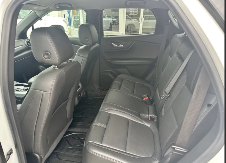 2022 Chevrolet Blazer - Image 10 of 11