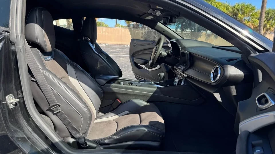 2022 Chevrolet Camaro 6th Gen - Image 10 of 14