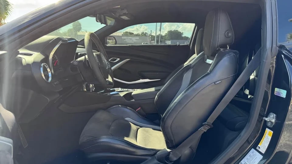 2022 Chevrolet Camaro 6th Gen - Image 9 of 14