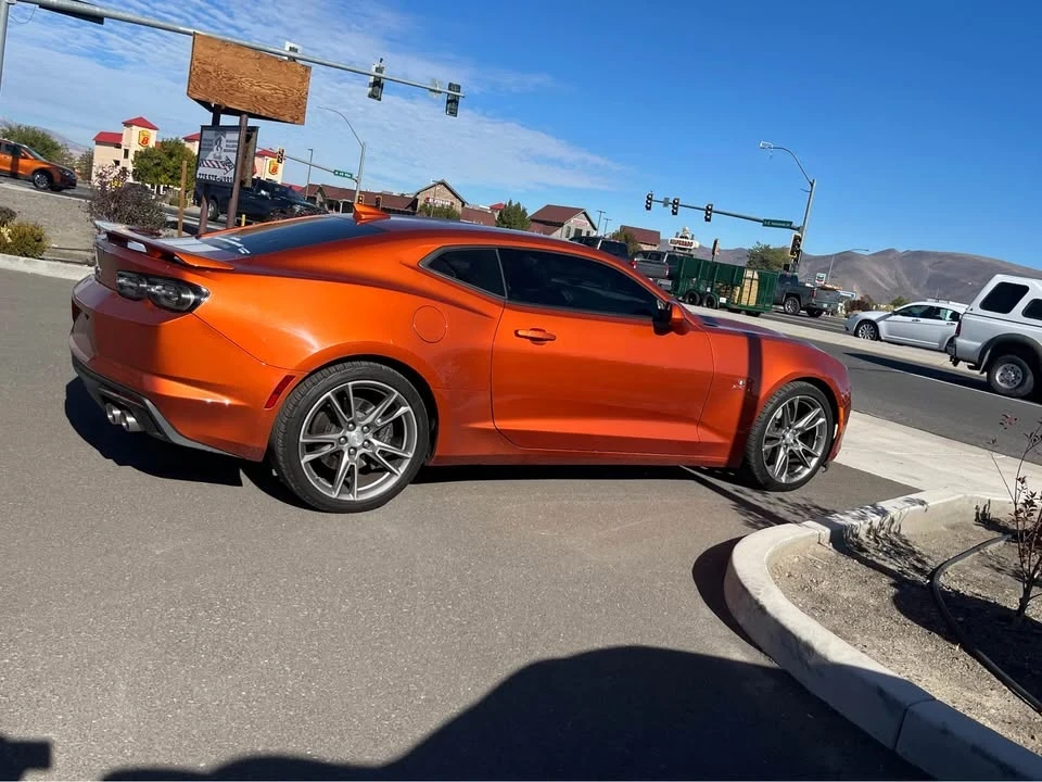 2022 Chevrolet Camaro SS 6th Gen - Image 2 of 10