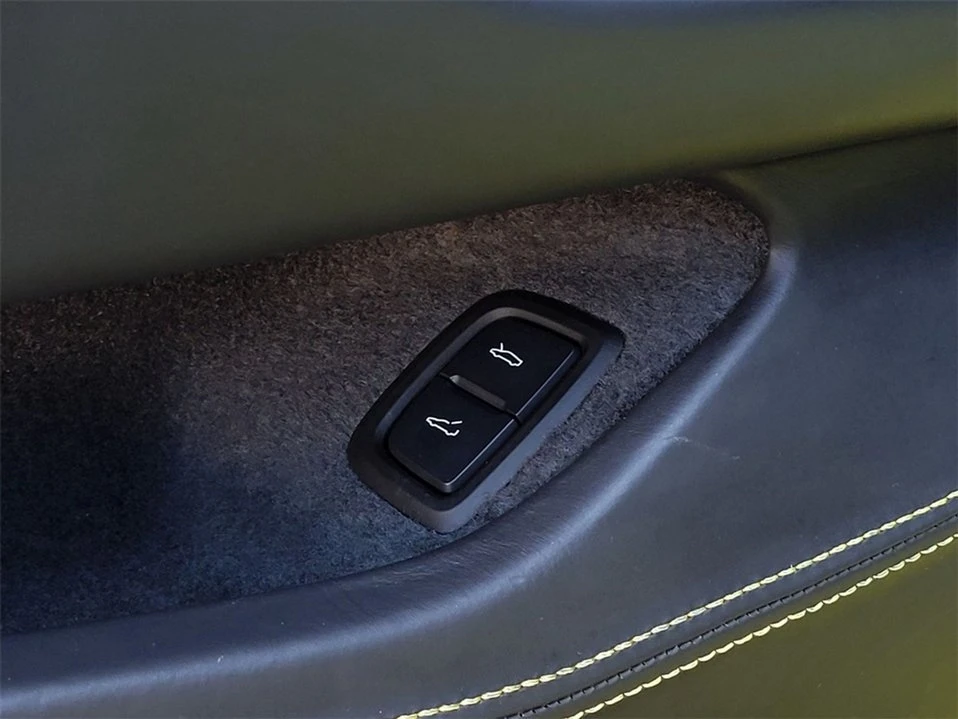 2022 Chevrolet Corvette C8 - Image 16 of 19