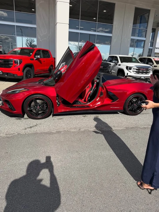2022 Chevrolet Corvette C8 - Image 2 of 11
