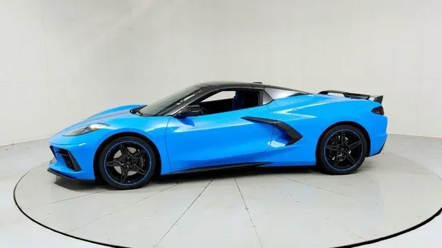 2022 Chevrolet Corvette C8 - Image 2 of 20