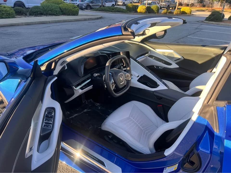 2022 Chevrolet Corvette C8 - Image 6 of 9