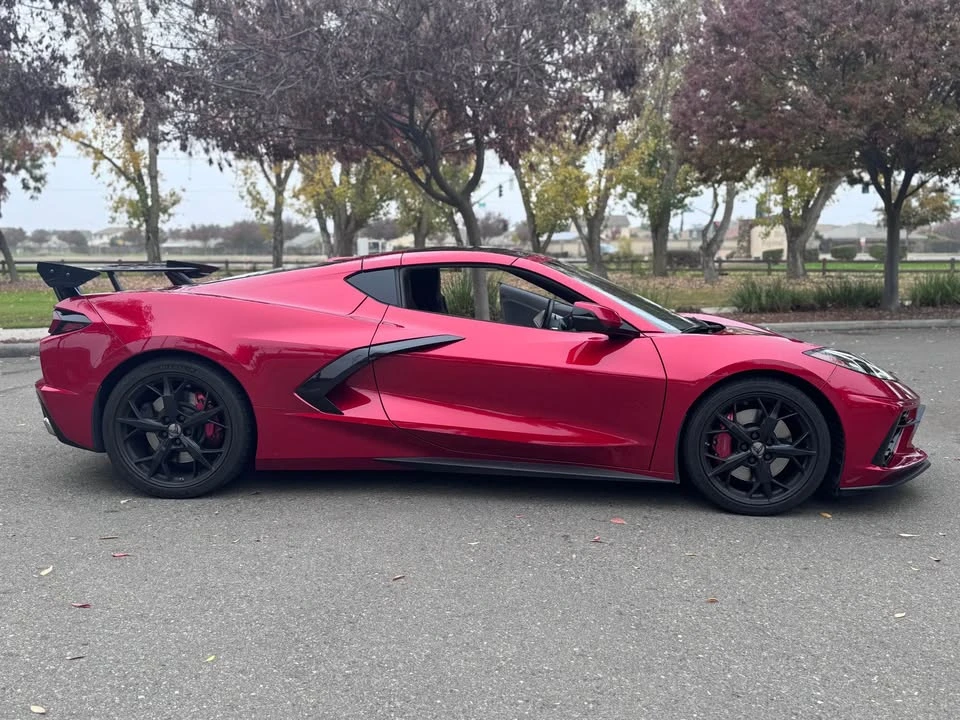 2022 Chevrolet Corvette C8 - Image 2 of 15