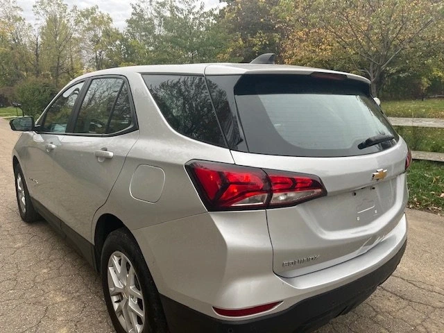 2022 Chevrolet Equinox - Image 6 of 12
