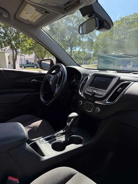 2022 Chevrolet Equinox - Image 6 of 9