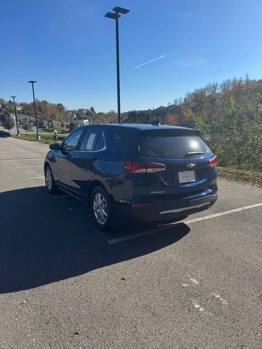 2022 Chevrolet Equinox - Image 2 of 14